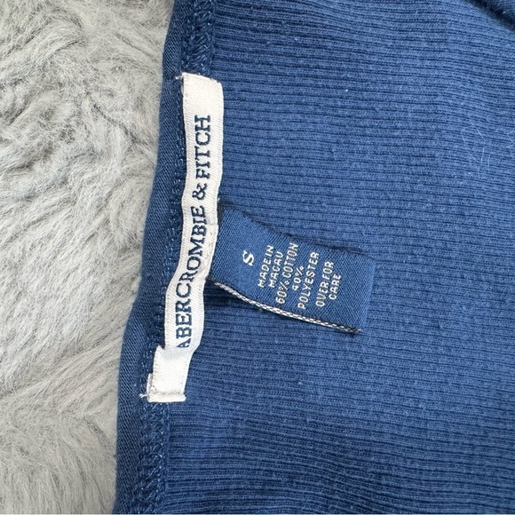 Y2K Abercrombie thermal v neck top small blue layering Bella Swan Elena TVD - Picture 5 of 10